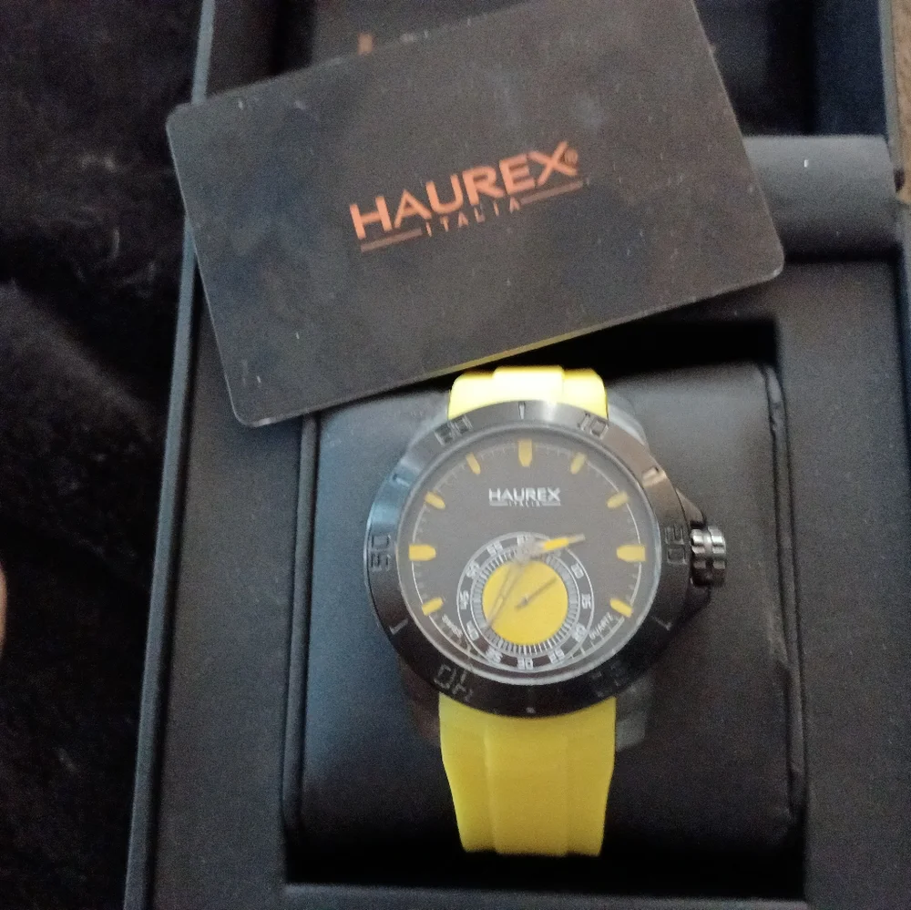 Italian made mens casual watch.   NEW  never worn - Picture 7 of 8